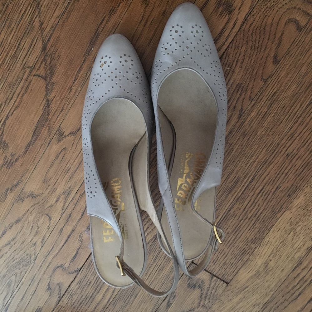 Vintage Salvatore Ferragamo sling backs